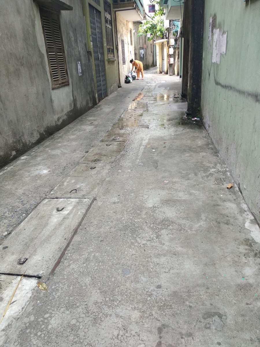 Bán nhà phố Thanh Nhàn, dy 31m2, 4 tầng, 3 ngõ rộng, gần phố nhỉnh 2 tỷ, lh 0394357733.