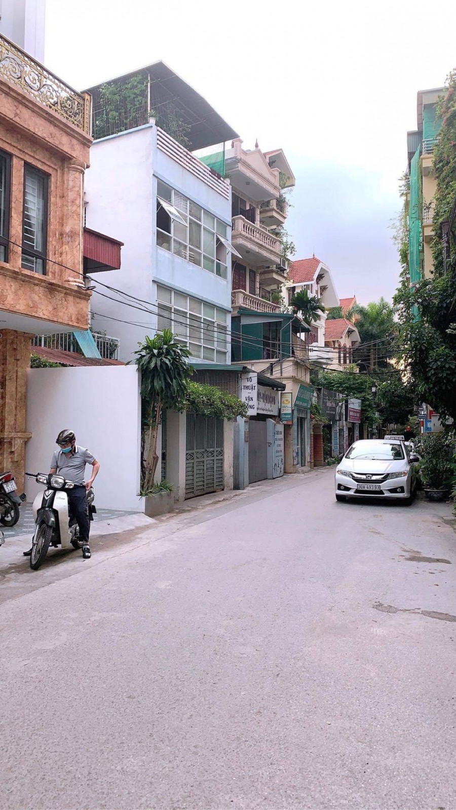 Tây Hồ, kinh doanh văn phòng thang máy dt 70m2 mt 5.5m 7 tầng giá nhỉnh 18 tỷ gần hồ Tây