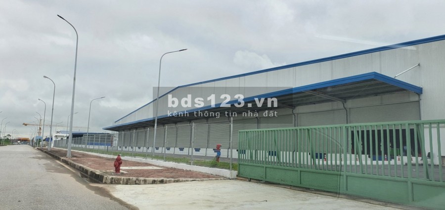 Cho thuê 13000m kho xưởng tại KCN Đài Tư, Long Biên giá rẻ, giá 130 triệu/m2/tháng