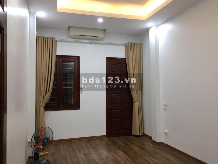 Nhà phố Khương Trung, Thanh Xuân Mới 15m ra Mặt đường chính 35m2x4T Giá 3,15 tỷ