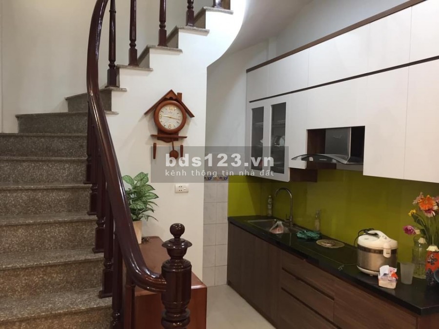 Nhà phố Khương Trung, Thanh Xuân Mới 15m ra Mặt đường chính 35m2x4T Giá 3,15 tỷ