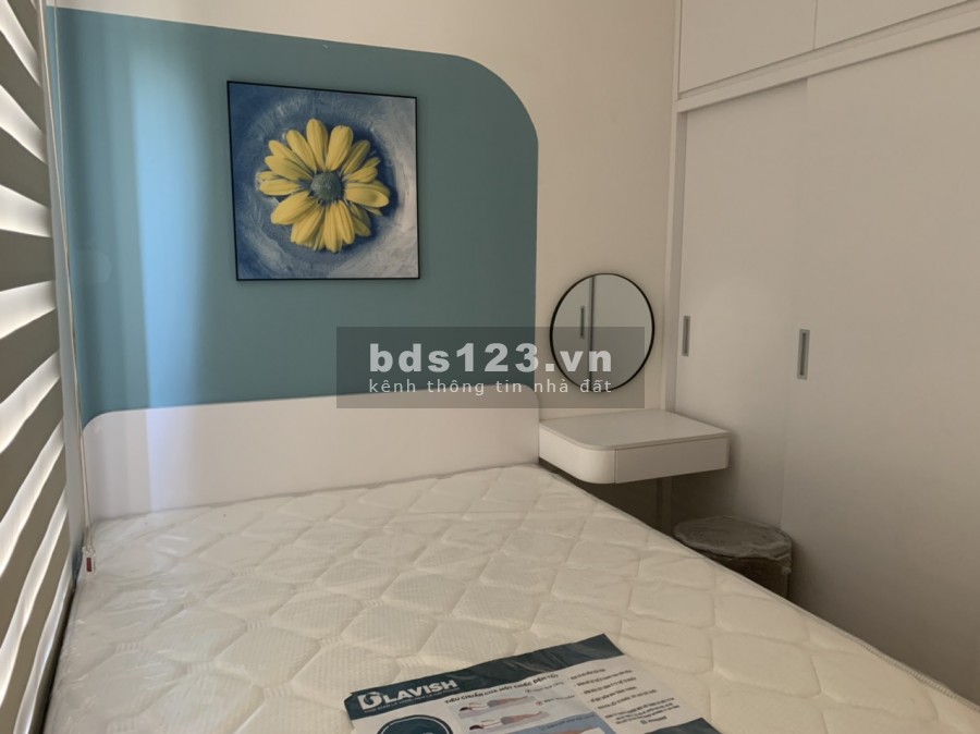 Cho thuê gấp căn 2 phòng ngủ, 2WC full NT Vinhomes Smart City