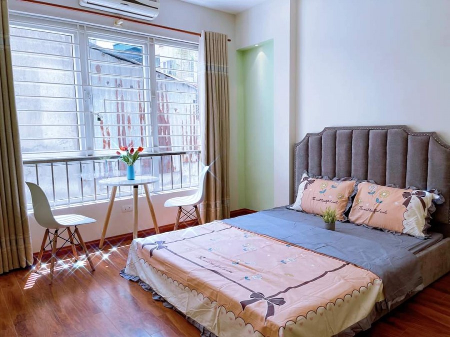 Nhà đẹp Trung Kính Cầu Giấy, 9 phòng khép kín thu 50 tr/tháng dt 49m2, 5 tầng, mt 4m, hơn 5 tỷ