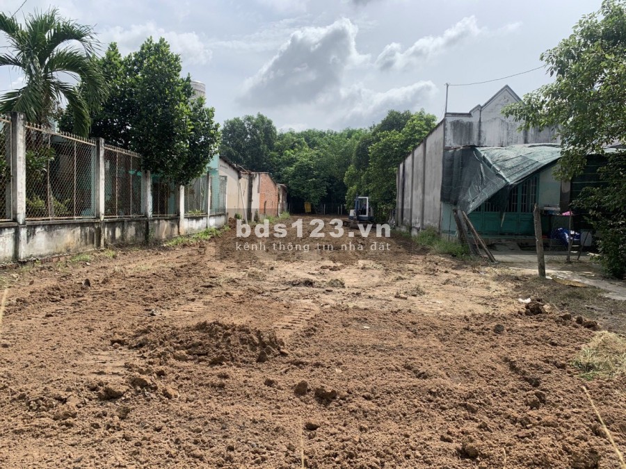 Về quê em cần bán gấp diện tích 90m2 Mỹ Phước 2, thị xã Bến Cát, giá 750 triệu