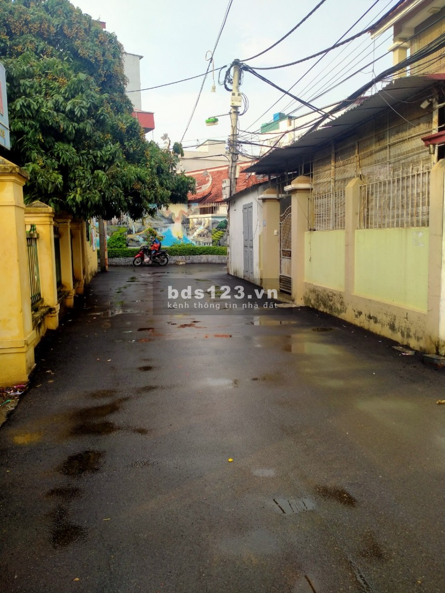 Diện tích 46,5m2 đất thổ cư, đường Đại Mỗ, Nam Từ Liêm, 2 mặt thoáng vị trí đẹp cần bán gấp