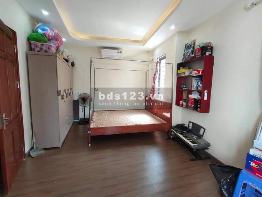 Bán nhà Hà Đông, lô góc ô tô đỗ cửa, nhà mới, đầy đủ nội thất, liên hệ 0986923663