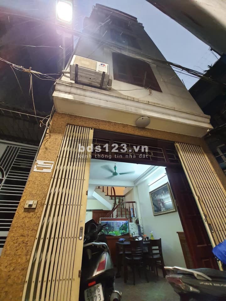 Bán nhà Kim Ngưu ngõ xe 3 gác, sổ đỏ nở hậu, sẵn sàng giao dịch, khu dân cư