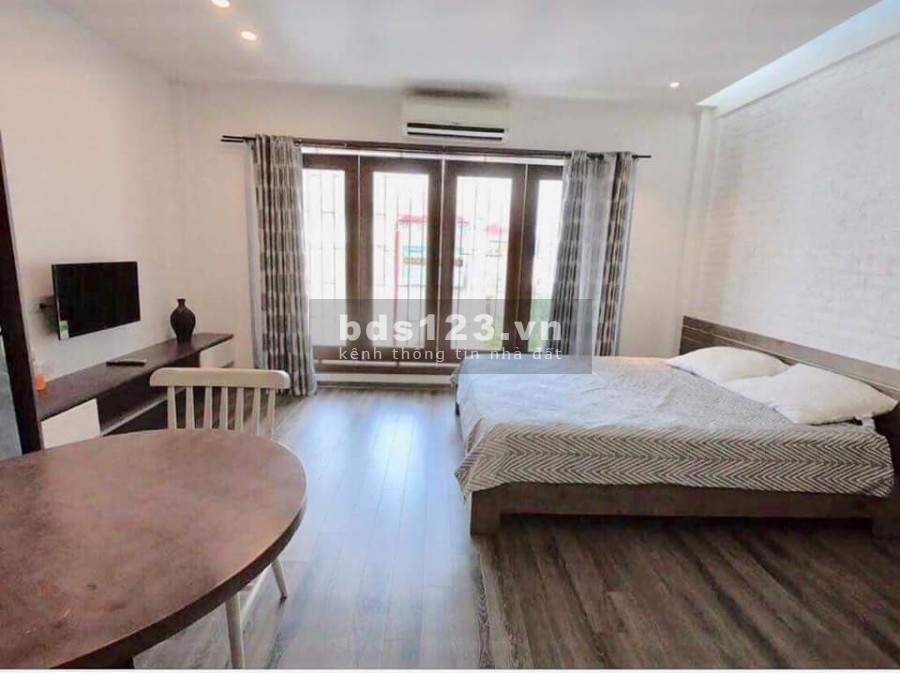 Bán biệt thự Quận Hai Bà Trưng, 5 tầng, Thang máy, Ô tô 2 chiều, KD VP chỉ hơn 16 tỷ.