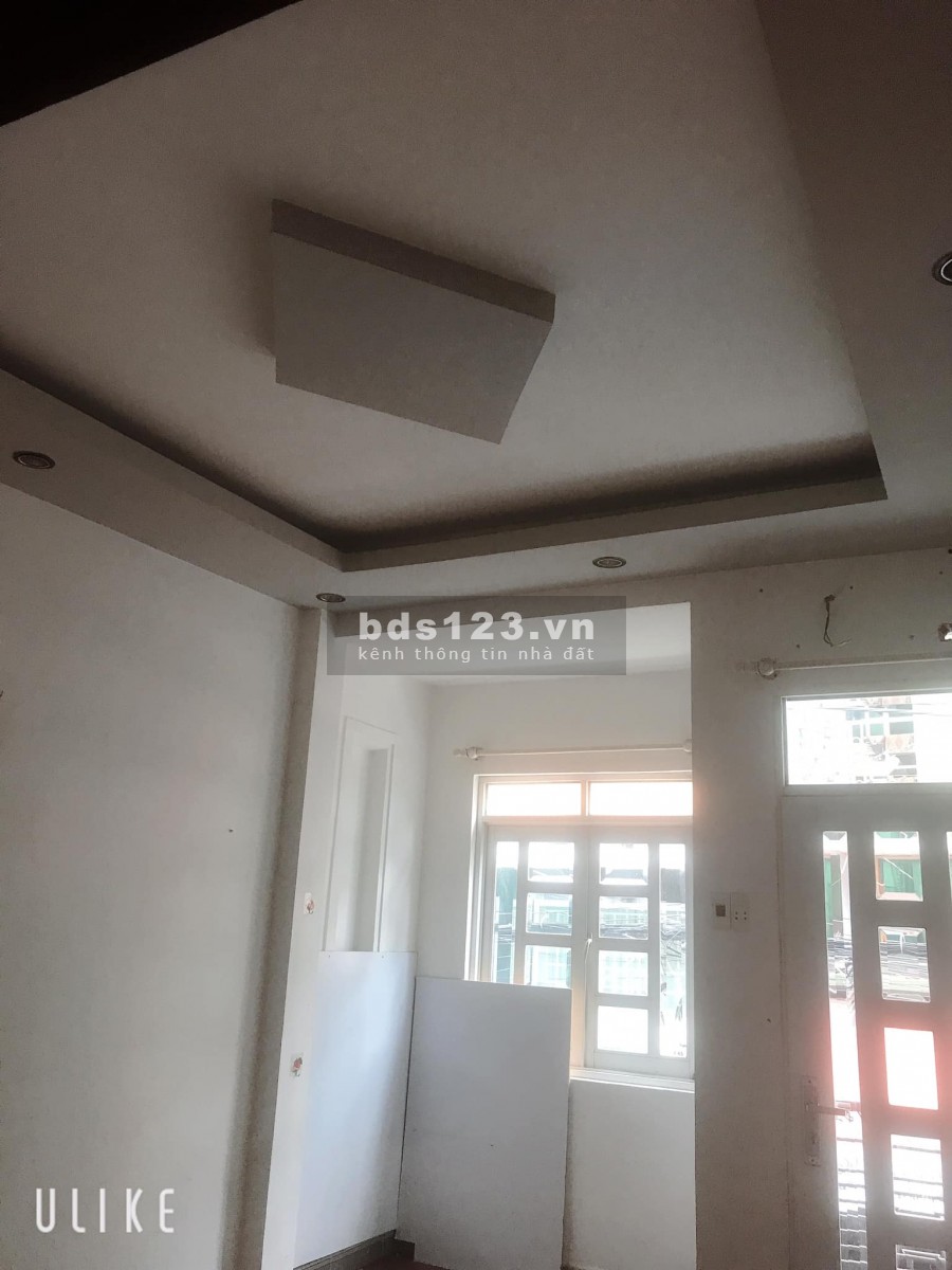Bán gấp nhà Nguyễn Tiểu La quận 10, 3 tầng, sát mặt tiền, giá bán nhanh 6 tỷ 950