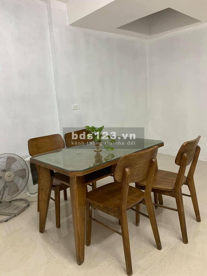 Bán Nhà Lò Đúc đẹp, nhỏ tiền, đủ công năng, dt 17m X 4 Tầng, giá 1.85 tỷ còn thương lượng.