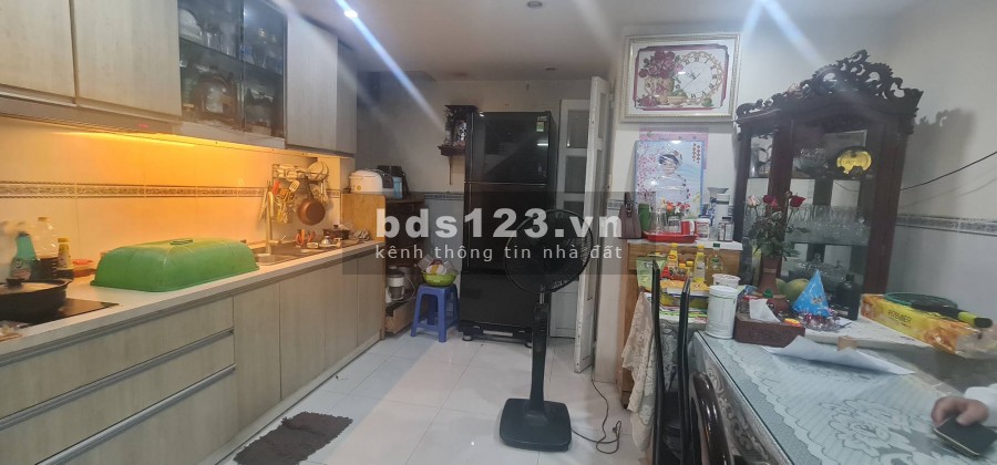 (Tân Bình)Bán nhà hẻm xe hơi sát mặt tiền Yên Thế, dt 60m2, 4 tầng, giá bán 10.38 tỷ
