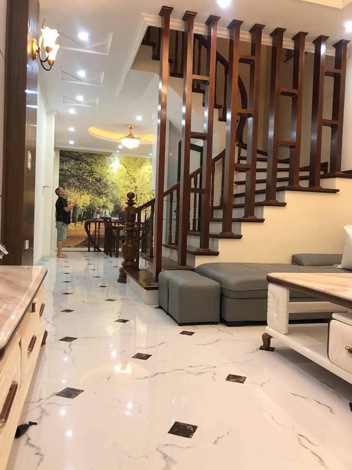 Bán nhà Văn Phú Hà Cầu mới Hà Đông kinh doanh VP, Spa, oto tránh đường 18m giá nhỉnh 9 tỷ