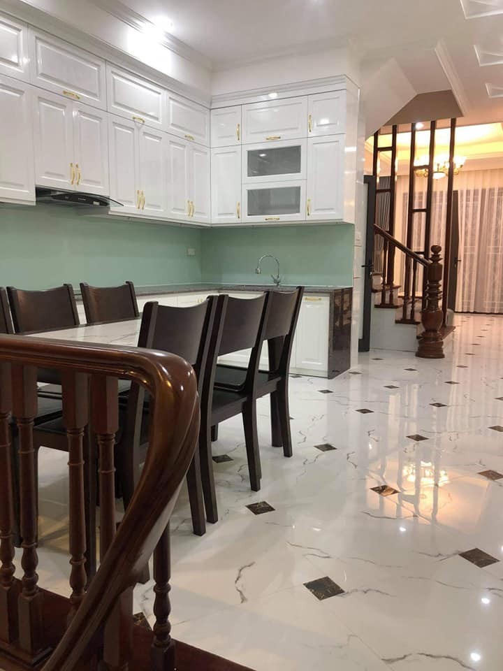 Bán nhà Văn Phú Hà Cầu mới Hà Đông kinh doanh VP, Spa, oto tránh đường 18m giá nhỉnh 9 tỷ