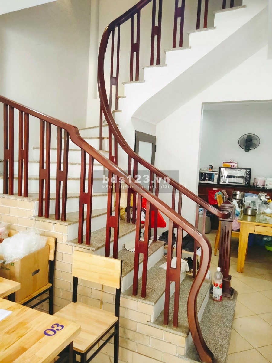 Chính chủ bán nhà mặt phố Ái Mộ, Long Biên 45m 4 tầng nhỉnh 6 tỷ 0888868583