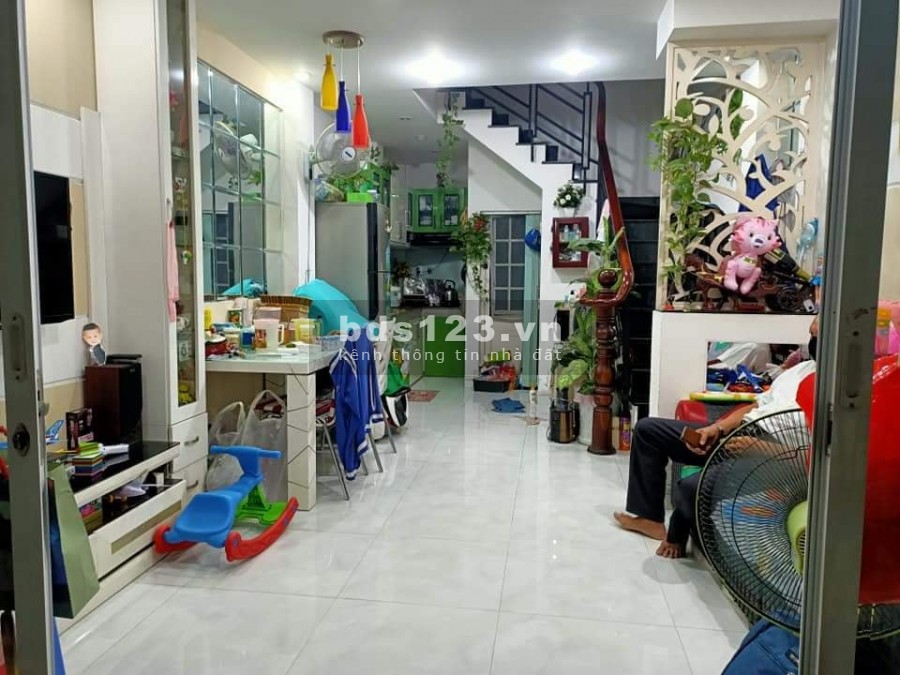 Bán nhà Bùi Văn Thêm, Phú Nhuận dt 34m2 5 tầng hẻm ba gác giá bán 5 tỷ 8