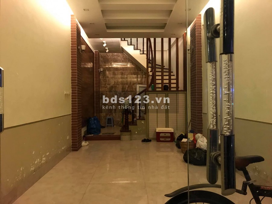 Siêu phẩm nhà Cổ Linh, Nội thất nhập khẩu Châu Âu, dt 32m2, giá bán 3.2 tỷ