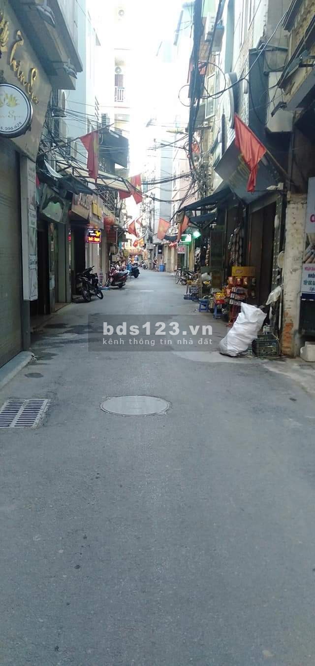 CC bán nhà 4 tầng kinh doanh Đỗ Đức Dục, Nam Từ Liêm, DT 43m2 chỉ 5.5 tỷ, có thương lượng