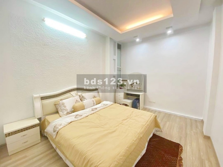 Bán nhà Khương Trung, ngã tư sở gần mặt phố ô tô tránh dt 36m2, 4 tầng, mt 3.4m, giá nhỉnh 3 tỷ
