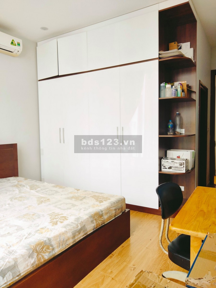 Chính chủ bán nhà mặt phố Ái Mộ, Long Biên 45m 4 tầng nhỉnh 6 tỷ 0888868583