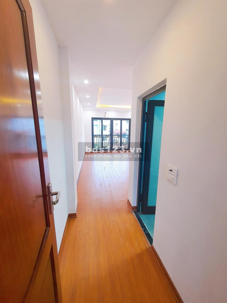 Bán nhà 5 tầng Phương Canh ô tô để cửa nhà, cách Trịnh Văn Bô 50m mua ngay tặng 1 bộ nóng lạnh LH:0866657649