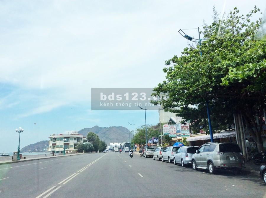 Cho thuê mặt bằng 500m2 mặt tiền view biển đường Hạ Long P.1 Vũng Tàu.