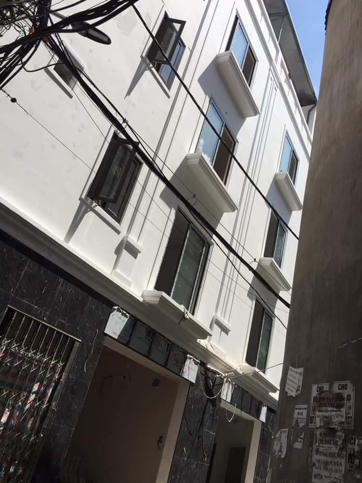 Bán nhà đường Kim Giang, lô góc,DT 34m2 xây 5T,Mt 8m.Giá 4,2 tỷ có TL. Lh Thanh 0977686830