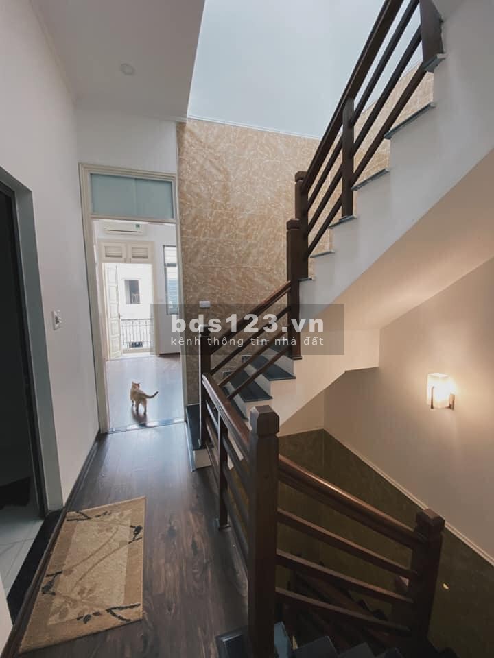 Bán gấp nhà đẹp Thanh Nhàn - Ba gác tránh diện tích 40m2, đúc 4 tầng