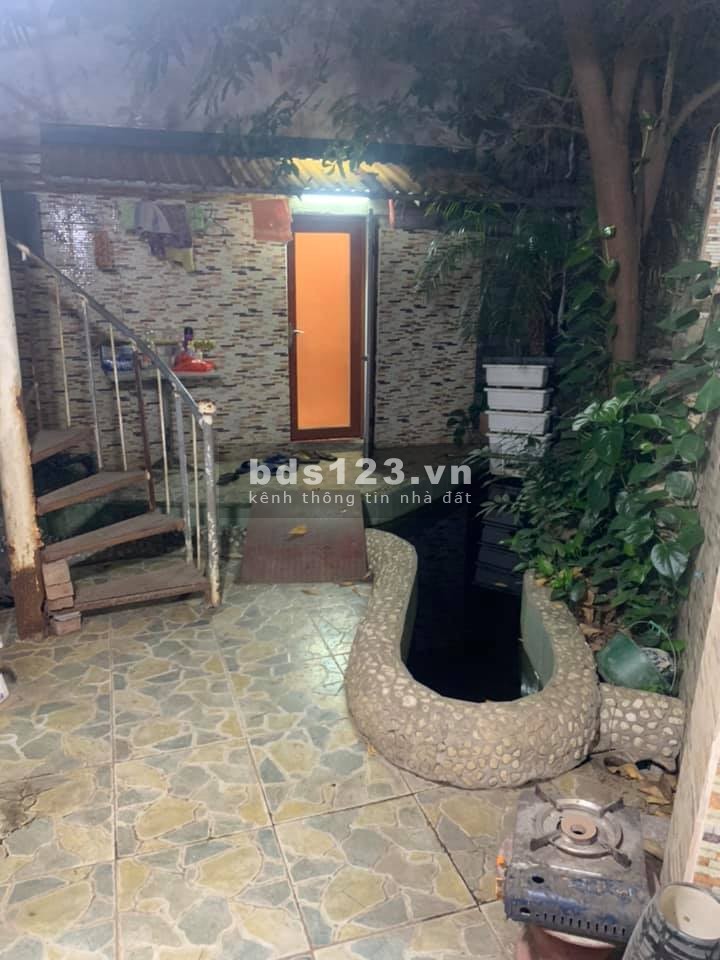 Bán nhà gí rẻ nhất Quận Tây Hồ dt 189m2, 2 tầng giá chỉ 2.8 tỷ, chính chủ, khu dân cư