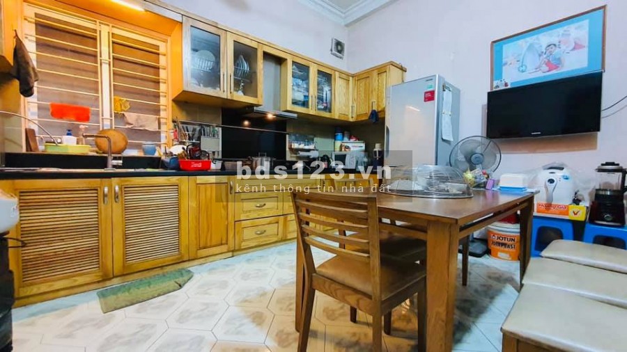 Bán nhà Khuất Duy Tiền Thanh Xuân, dt 50m2, 5 tầng giá 7.5 tỷ, ô tô đỗ, lh 0962602255