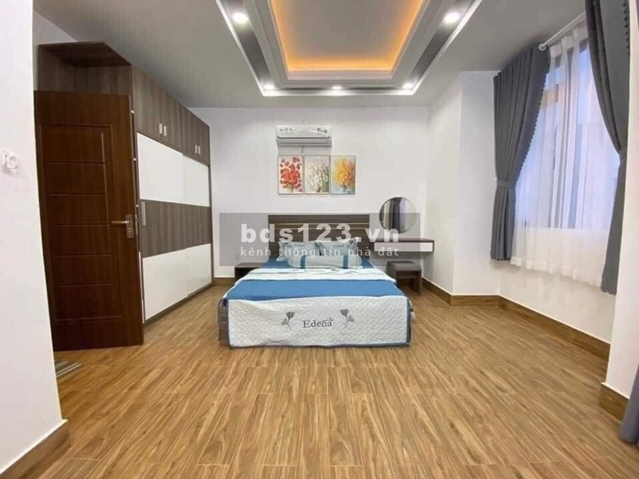 Bán nhà Xuân La hai mặt thoáng, đường rộng 6 tầng Tân Cổ Điển giá 3.5 tỷ