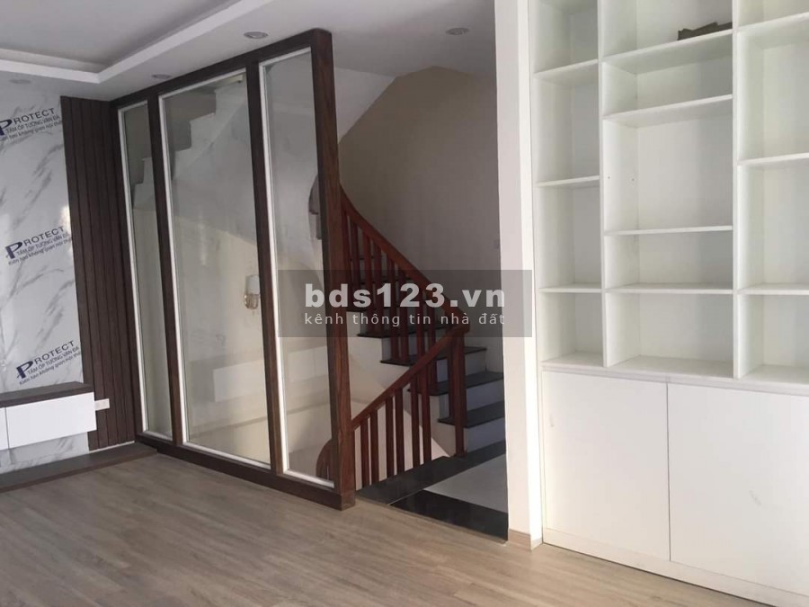 Nhà nguyên căn đẹp Văn Phú, lô góc hướng tiện ích khu đô thị, 5 tầng đúc kiên cố