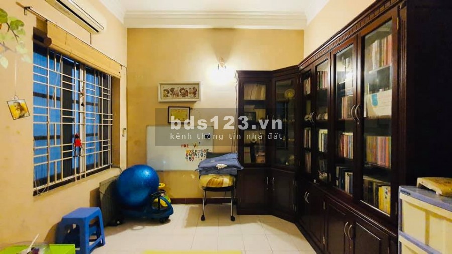 Bán nhà Khuất Duy Tiền Thanh Xuân, dt 50m2, 5 tầng giá 7.5 tỷ, ô tô đỗ, lh 0962602255