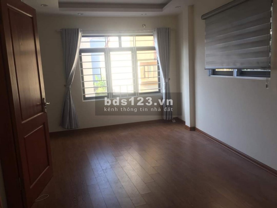 Nhà nguyên căn đẹp Văn Phú, lô góc hướng tiện ích khu đô thị, 5 tầng đúc kiên cố