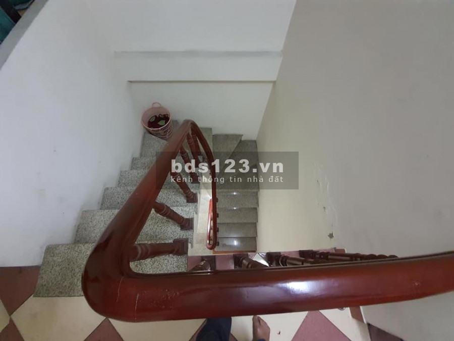 Bán nhà Kim Ngưu ngõ xe 3 gác, sổ đỏ nở hậu, sẵn sàng giao dịch, khu dân cư