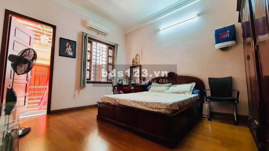 Bán nhà Khuất Duy Tiền Thanh Xuân, dt 50m2, 5 tầng giá 7.5 tỷ, ô tô đỗ, lh 0962602255