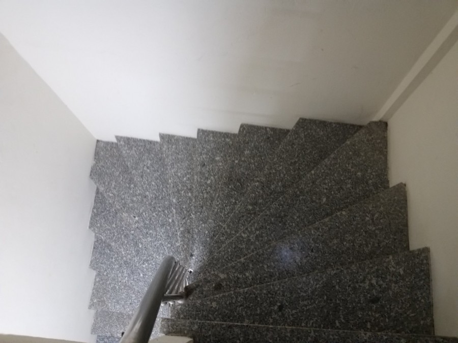 Nhà nguyên căn mới ngõ 44 Khương Đình, Thanh Xuân, dt 40m2, 4 tầng, lô góc giá bán 3.6 tỷ