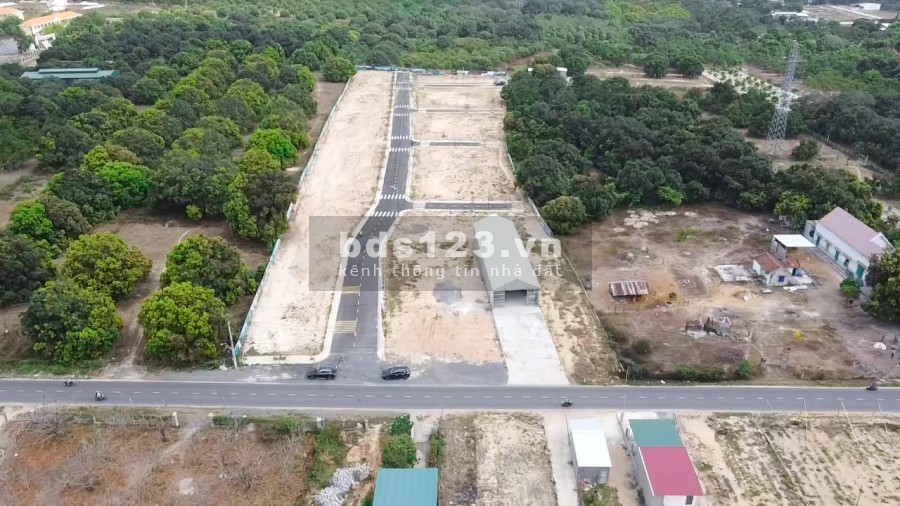 Bán nhanh căn D2, dự án đất nền Cam Lâm, giá 13.9 tỷ, đầu tư ngay lãi liền tay