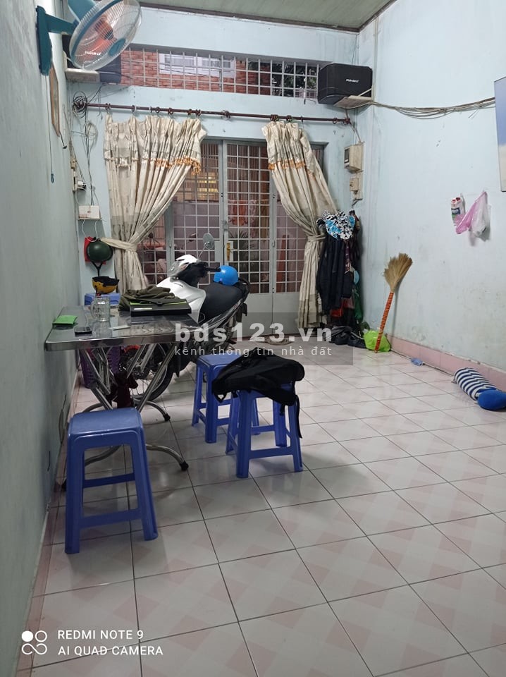 Bán nhà đầu tư giữ tiền Nguyễn Hồng Đào dt 62m2 giá quá rẻ chỉ nhỉnh 5 tỷ