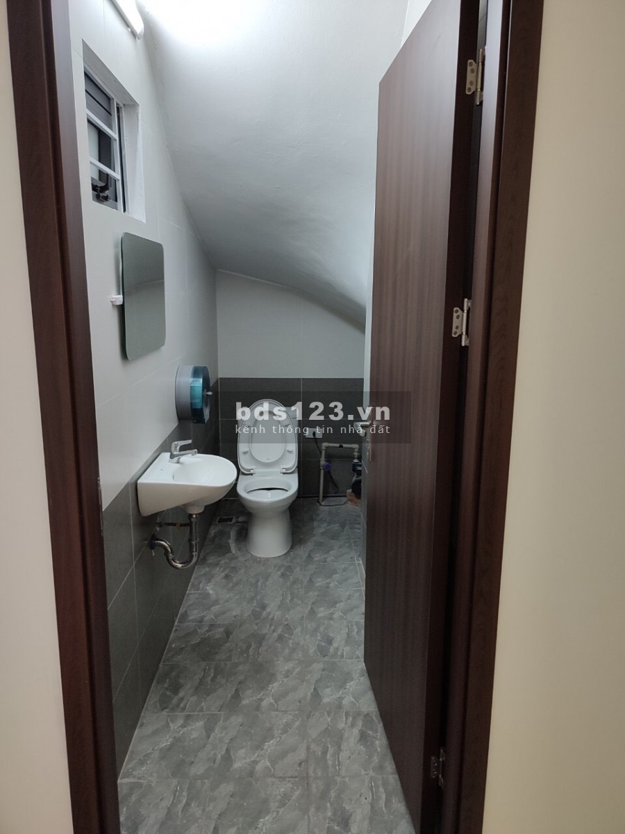 Cho thuê mặt bằng tầng 1 90m2 shophouse liền kề trong khu C Geleximco Lê Trọng Tấn Hà Đông
