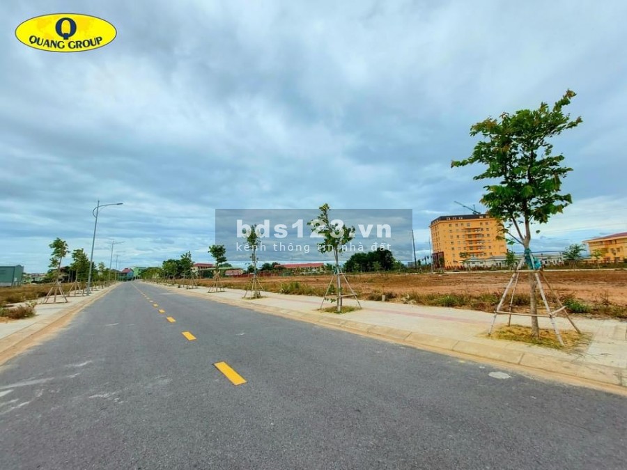 Mở bán lô đất VIP thuộc khu đô thị Bắc Sông Hiếu, vị trí đẹp, xe tới đất