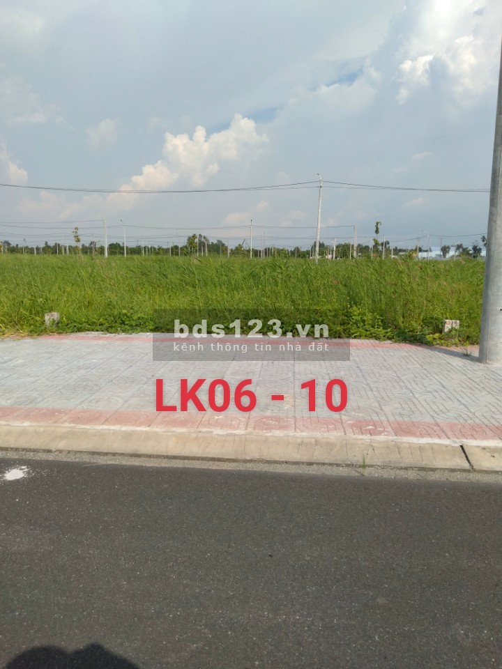 Bán đất nền đẹp cạnh công viên mặt tiền trục chính, pháp lí sổ hồng riêng, lộ giới 14m