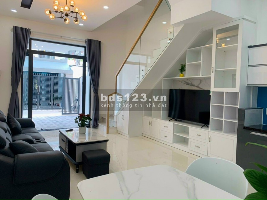 Hoàn thiện xong nhà mới ngay Thủ Dầu Một, giá bán 2.8 tỷ, thương lượng