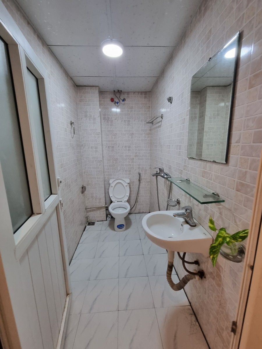Bán nhà Đình Thôn, Nam Từ Liêm, rộng 52m2, 5 tầng, nhà siêu đẹp, giá 5,6 tỷ