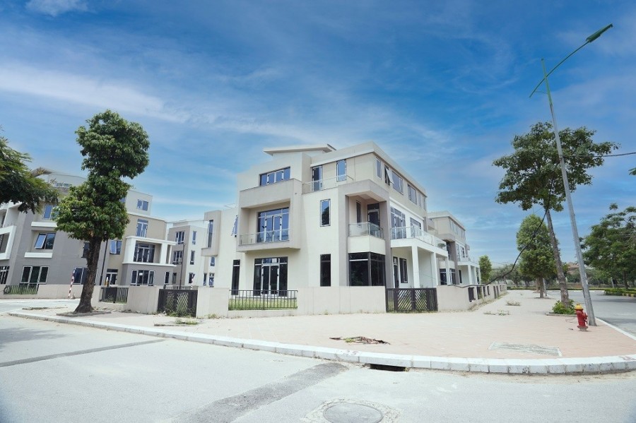 Shophouse 2 mặt tiền nằm trong KĐT xanh bậc nhất thủ đô Giá chỉ 27.5 tr/m2 bao mọi loại phí