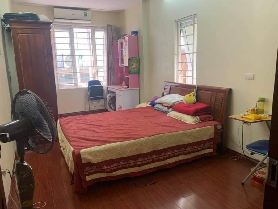Bán nhà Kim Giang, nhà đẹp full nội thất, phong cách châu Âu, chỉ việc xác vali về ở
