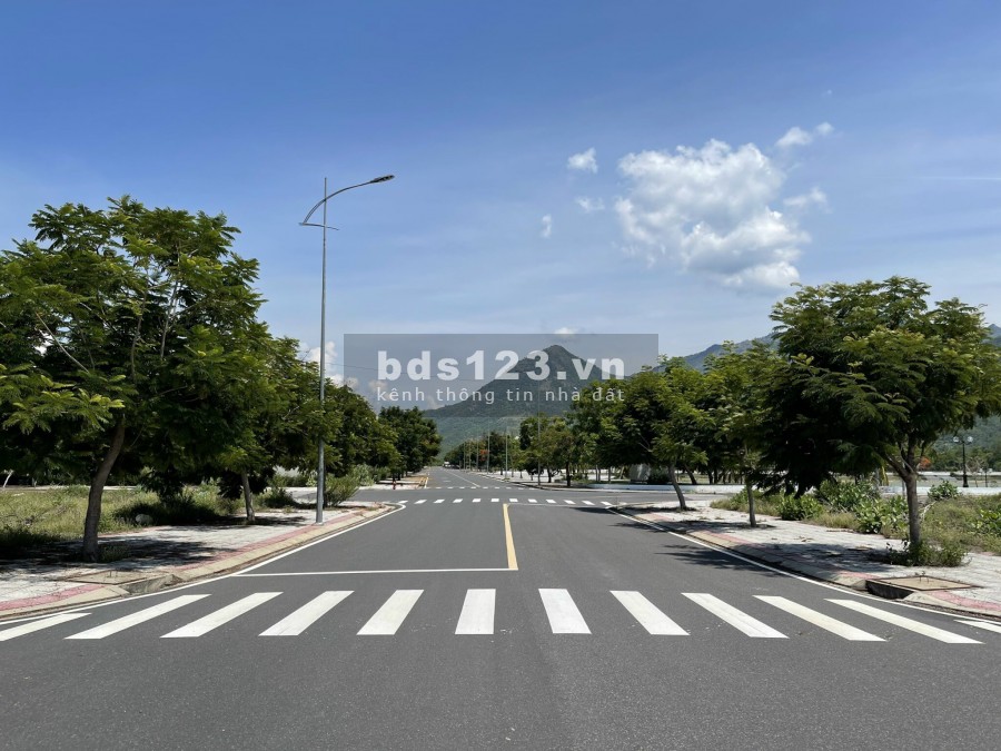 Đất nền bãi dài Cam Ranh, gần sân bay, giá chỉ 16 triệu/m2 của Chủ đầu tư Hưng Thịnh