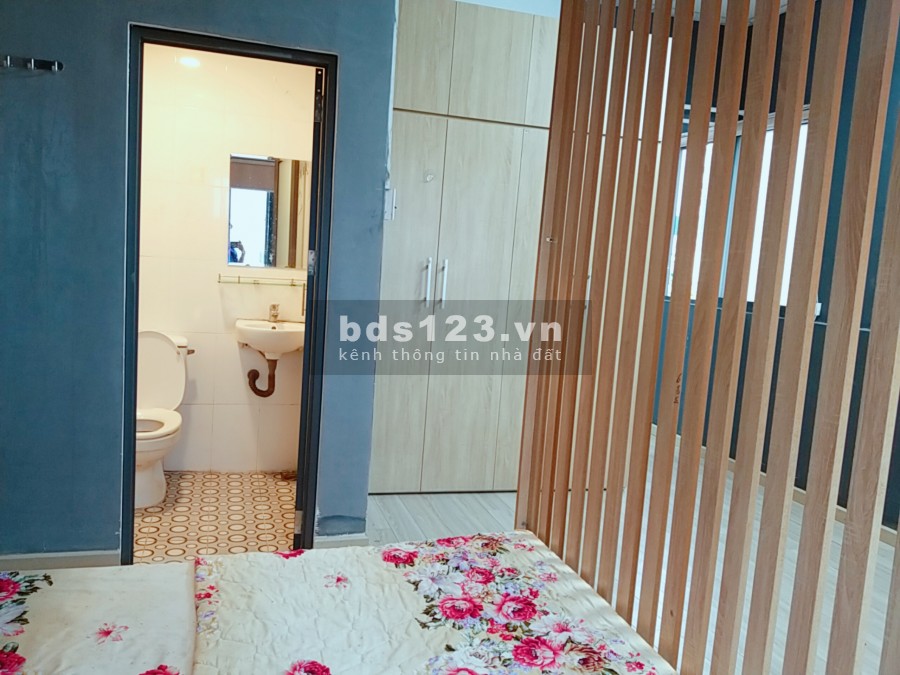 Cho thuê căn hộ 1 phòng ngủ ngay Cộng Hoà, khu an ninh, yên tĩnh giá rẻ