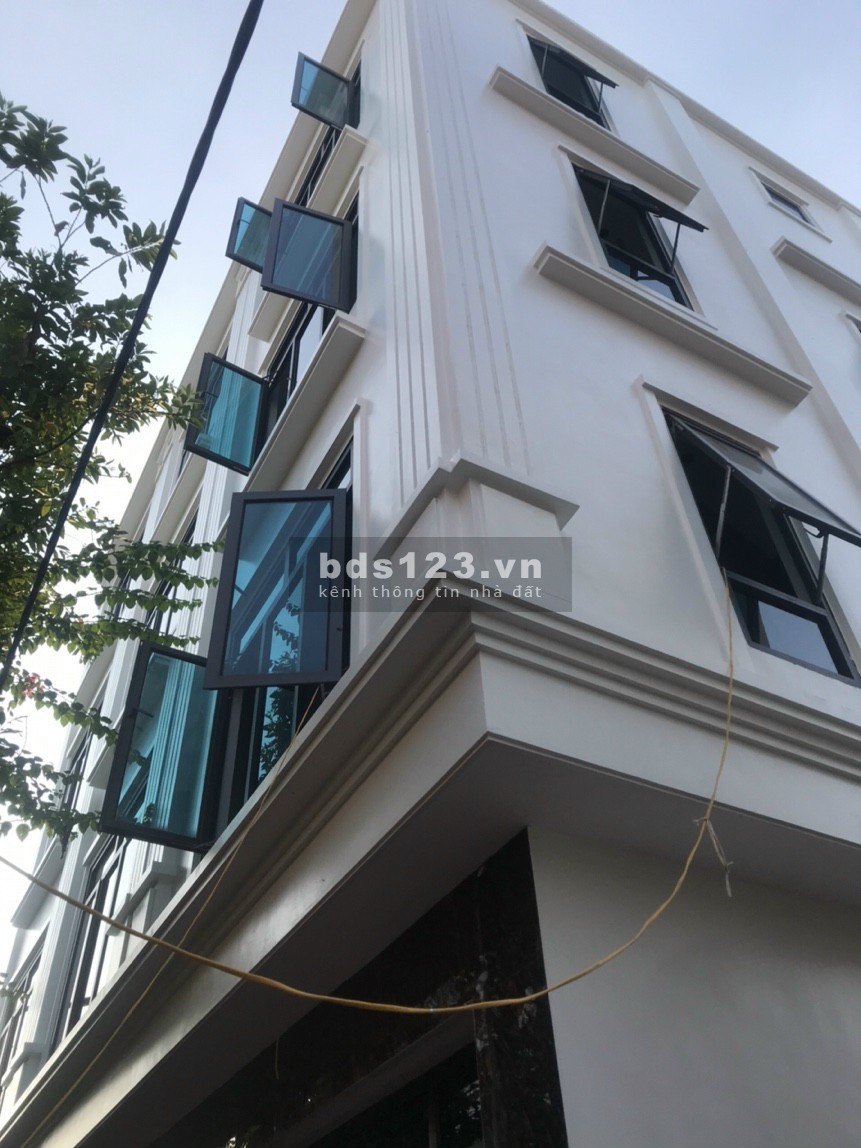 Bán nhà 4 tầng tại La Phù, Hoài Đức cạnh khu đô thị Geleximco, sổ đỏ chính chủ