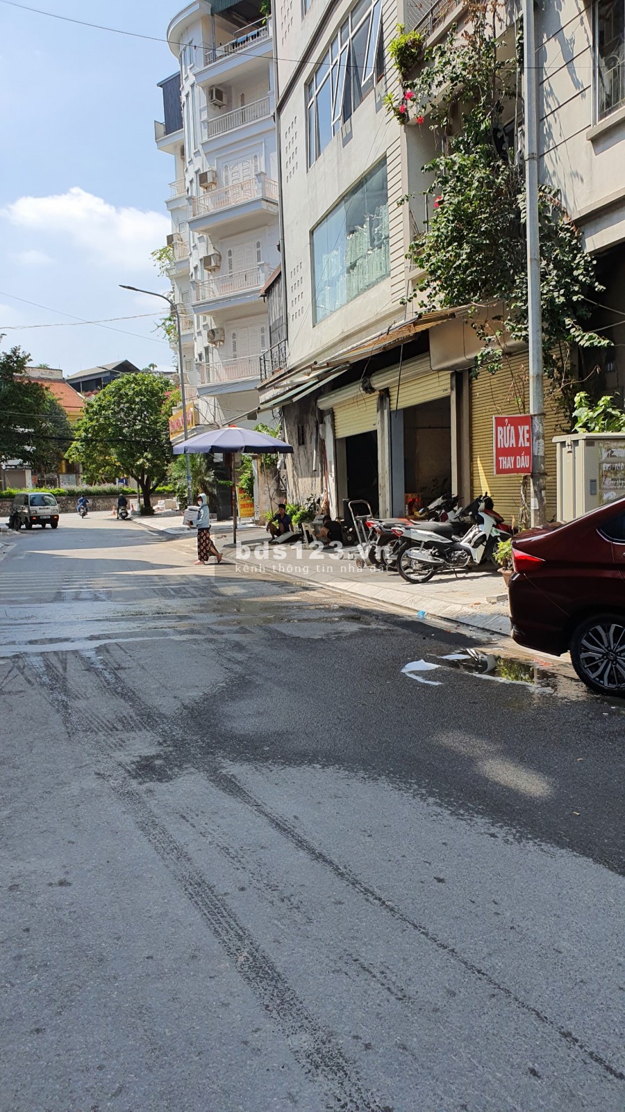 Bán Nhà Lạc Long Quân, Xuân La, Tây Hồ. DT 45m*5 tầng, mt 5m- Khu Vip Phân Lô- Vỉa hè ôtô tránh đỗ