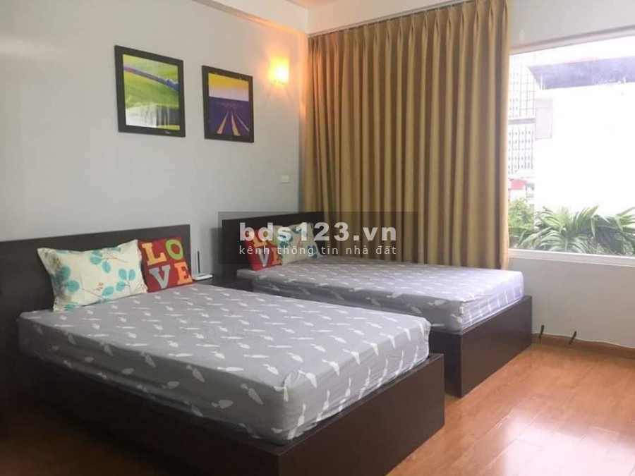 Bán nhà giá chỉ 3.6 tỷ trung tâm Cầu Giấy, nhà đẹp đúc 5 tầng, ở nga, lh 0986923663